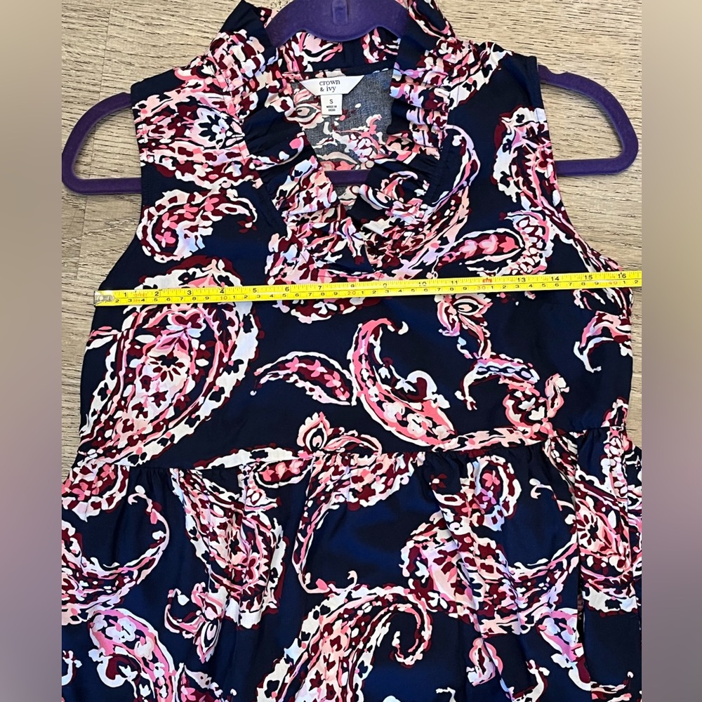 Crown & Ivy Elegant Paisley Maxi Dress in Pink and Blue Size S